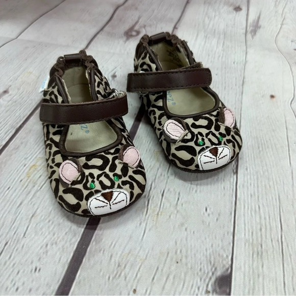 robeez mini shoes 3D leopard sandstone sz 2 leather animal print infant baby - Picture 1 of 7
